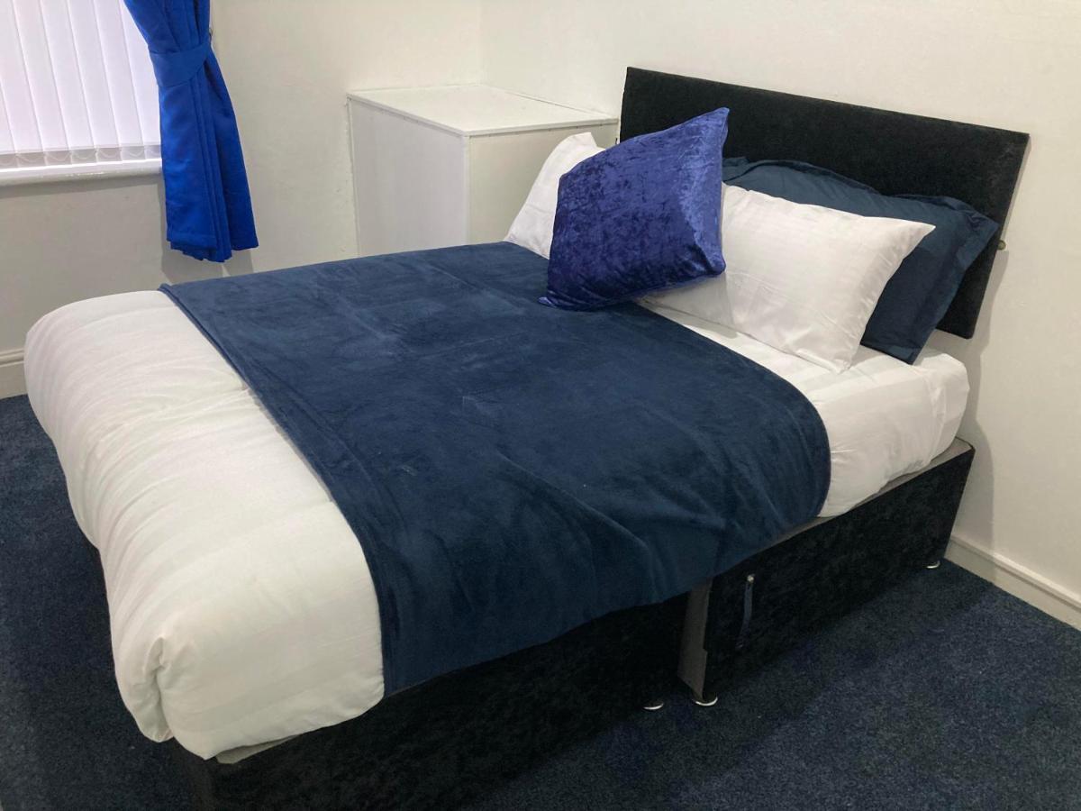 Agapi Apartment - Sea View Sleeps Ten Blackpool Exteriör bild