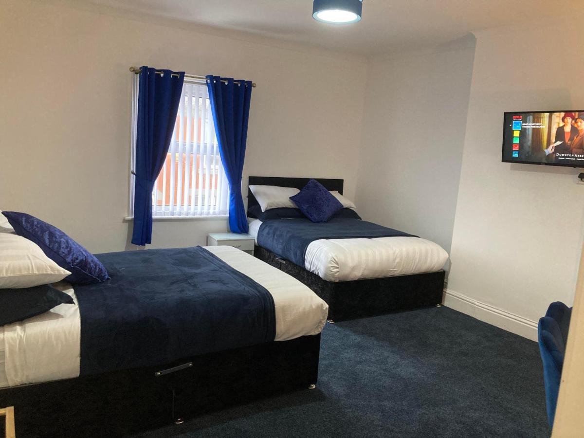 Agapi Apartment - Sea View Sleeps Ten Blackpool Exteriör bild