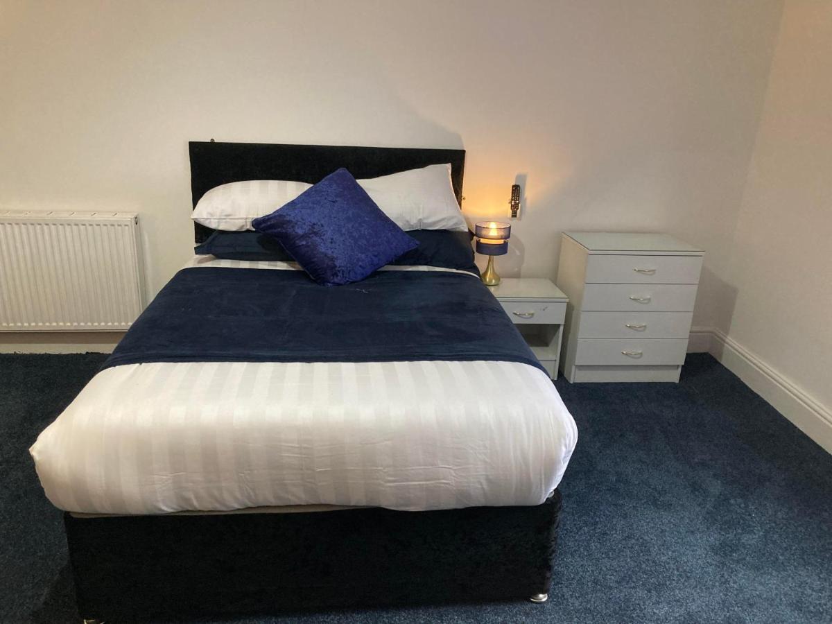 Agapi Apartment - Sea View Sleeps Ten Blackpool Exteriör bild