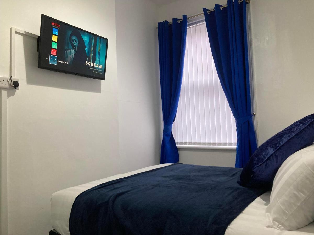 Agapi Apartment - Sea View Sleeps Ten Blackpool Exteriör bild